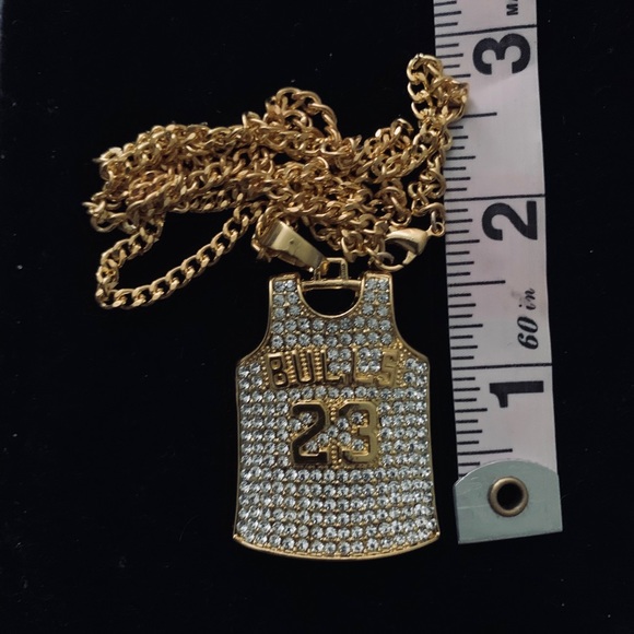 SOLD-Pendant Charm Necklace - Picture 3 of 3